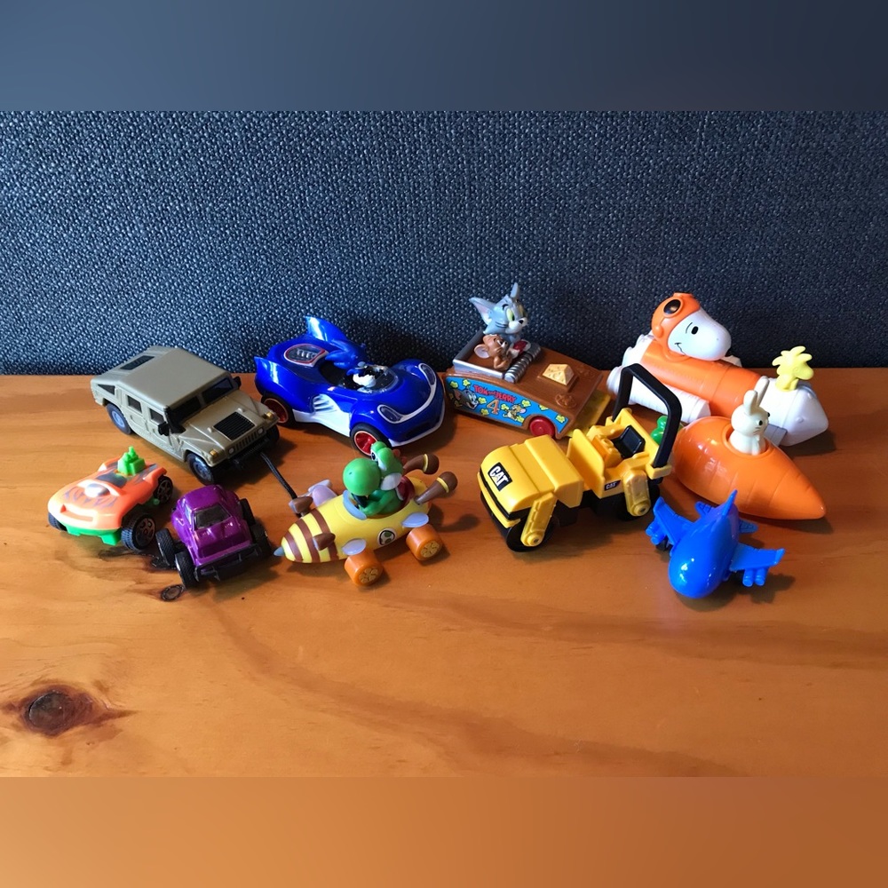 Mixed Lot Peanuts Snoopy Tom & Jerry Super Mario Yoshi Cat Steamroller Toy Cars